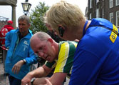 Uitgeput_na_de_marathon_kle (8K)